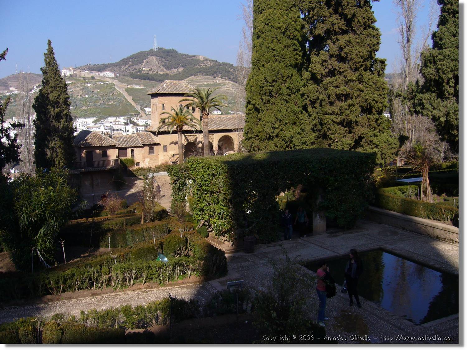 3Alhambra_240.jpg