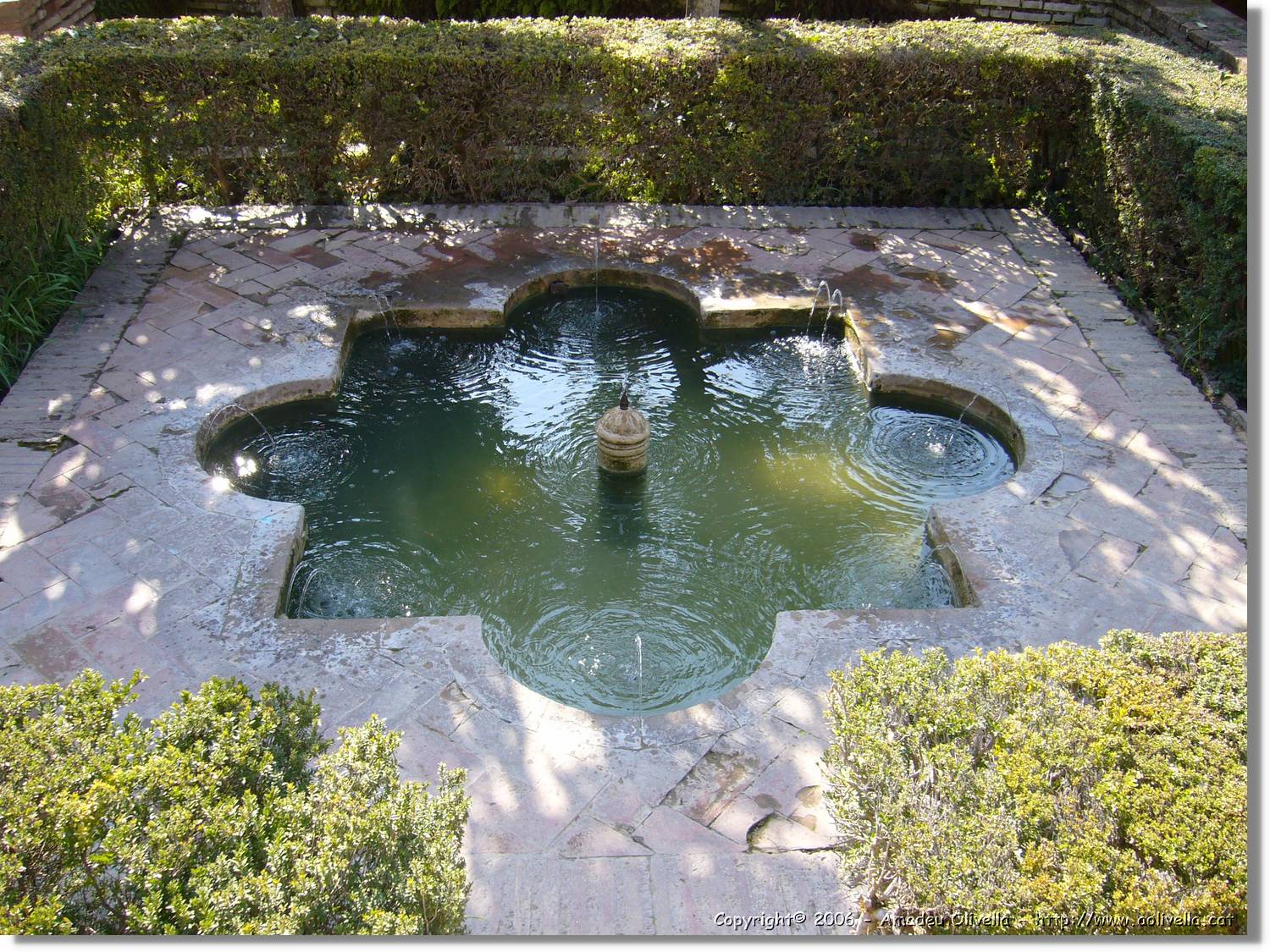 3Alhambra_250.jpg